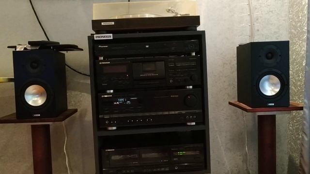 Недорогие монстры HiFi смотреть онлайн