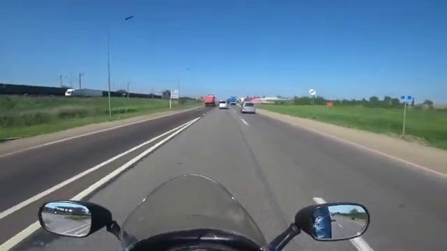 Простые советы как выжить на дороге мотоциклисту и простому водителю автомобиля, предотвратить дтп смотреть онлайн