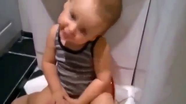 Песня на горшке приколы смотреть онлайн