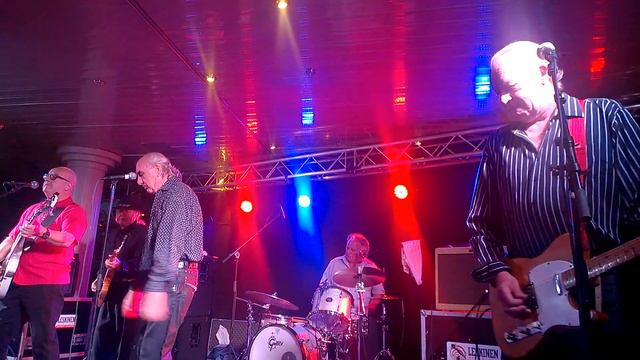 Crazy Cavan `n` The Rhythm Rockers - Bing Bong Boogie смотреть онлайн