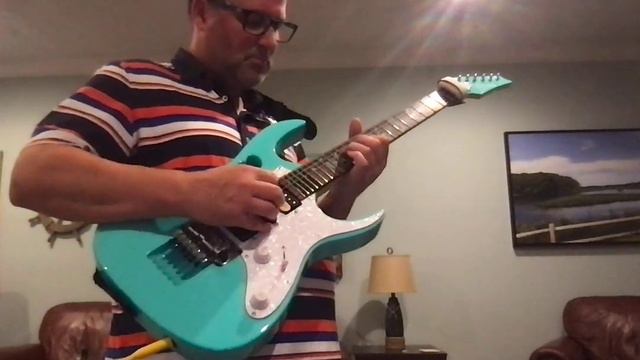 My seafoam green Ibanez Jem смотреть онлайн