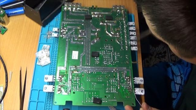 Усилитель Aria AM2100A уходит в защиту при прибавлении громкости. смотреть онлайн