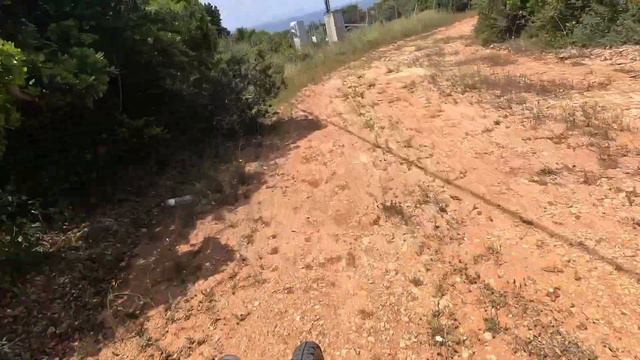 Abenteuer mit dem MTB |Peloponnes| Lost Place |Schnorchel-Traumspot| und GEFÄHRLICHE Schäferhunde! смотреть онлайн