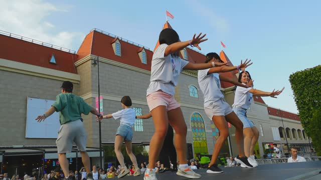 «ГРАНДиозная ламбада» на «Острове Мечты» (27.07.2024) смотреть онлайн