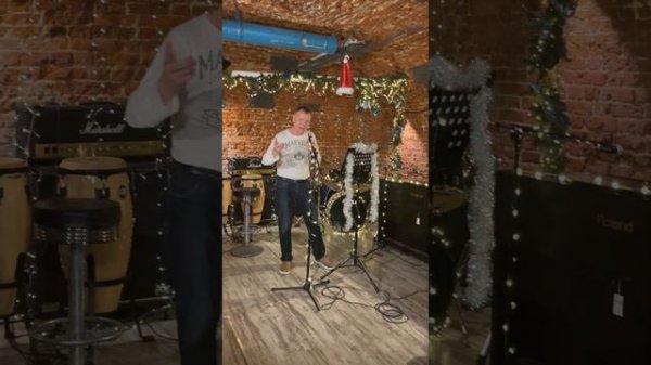 На качелях (Евгений Мартынов)