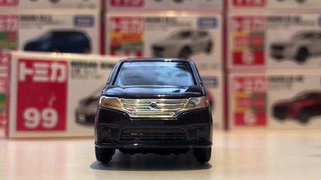 Tomica 99 Nissan Serena смотреть онлайн