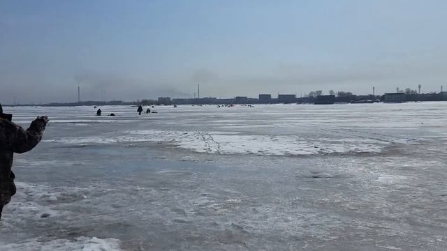 Закрытие зимнего сезона 2021-2022!!! Рыбалка в Темиртау, 2 апреля??? смотреть онлайн