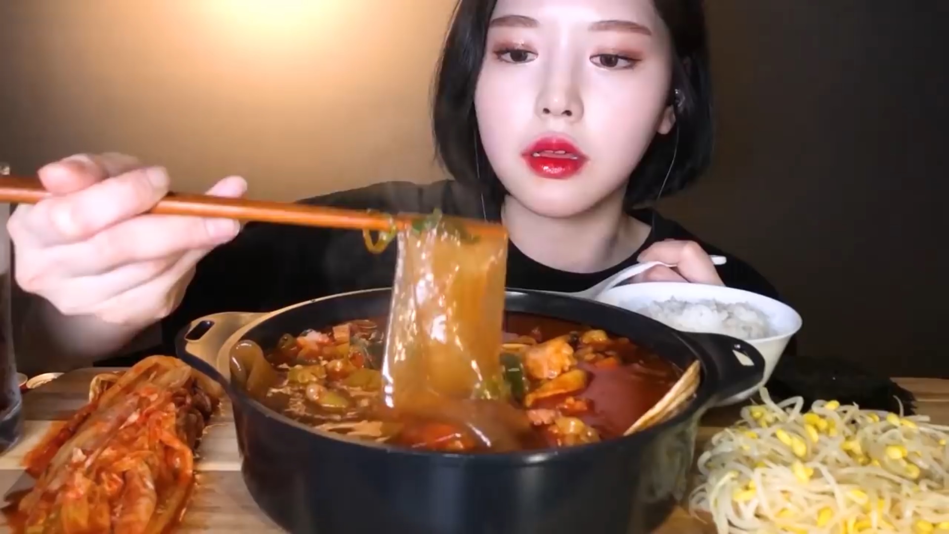 Корейский укус: Острый чонголь АСМР.