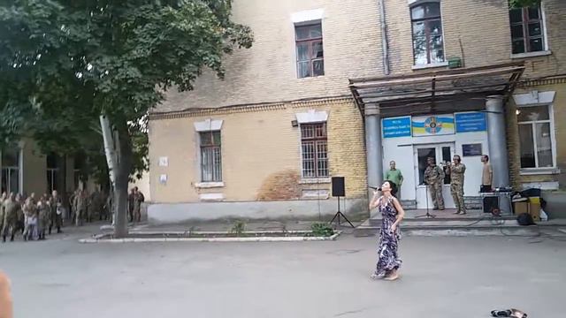 Червона рута. Лора Line. Волонтёрский концерт в Николаеве 22 августа 2016. смотреть онлайн