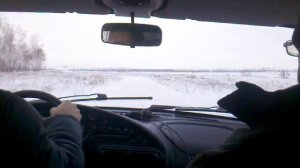 Шевроле нива по бездорожью зимой