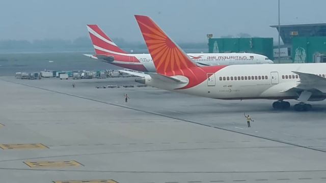 IGI Airport New Delhi 16 7 2017 смотреть онлайн