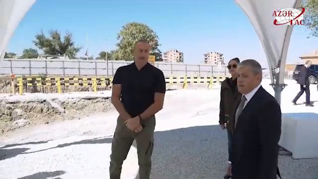 Президент и первая леди ознакомились с ходом строительных работ в новом жилом комплексе в Шуше смотреть онлайн