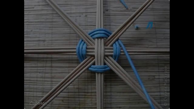 Плетение из газет. Как сплести донышко. Мастер-класс.