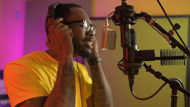 SONY C-800G vs SONY C100 смотреть онлайн