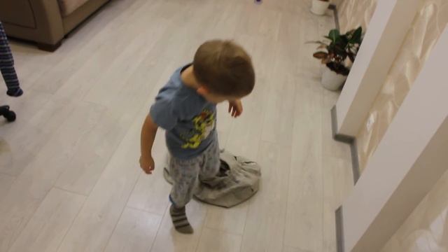 Ходячие штаны Прикол супер!!! смотреть онлайн