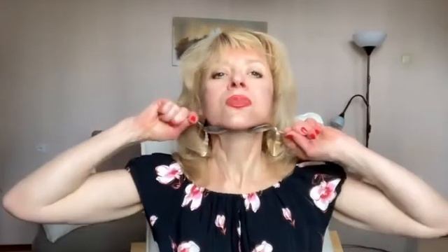 Массаж ложками Татьяны Дембовской. Держать ложки правильно- целая наука)) смотреть онлайн