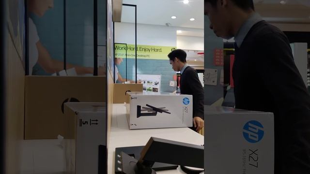 Hp X27 Monitor Unboxing смотреть онлайн