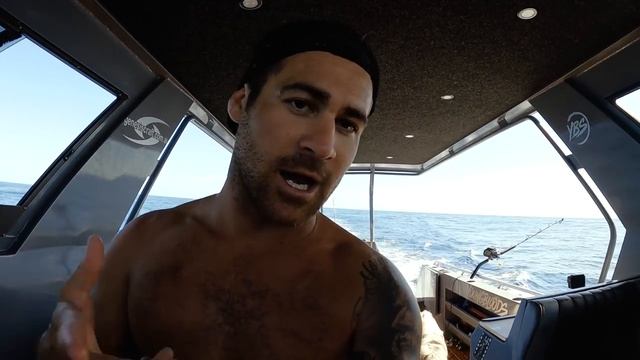 GIANT GROUPER DEEP SEA FISHING Giving Fish Away During Food Shortage - Ep 177 смотреть онлайн