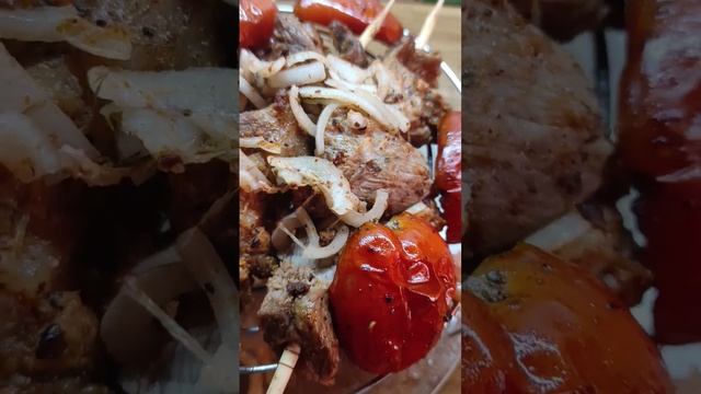 шашлык в микроволновке #еда #подпишись смотреть онлайн