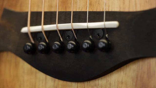 Taylor GS Mini-E Koa Travel Electro-Acoustic - Review & Demo смотреть онлайн