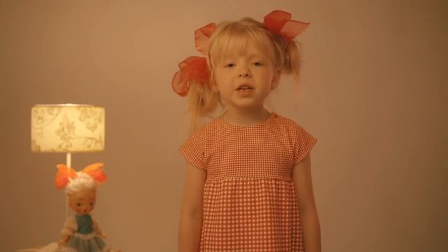 Ева Смирнова. 5 лет. Елена Исаева "КАК Я ХОДИЛА ДАРИТЬ КУКЛУ" смотреть онлайн
