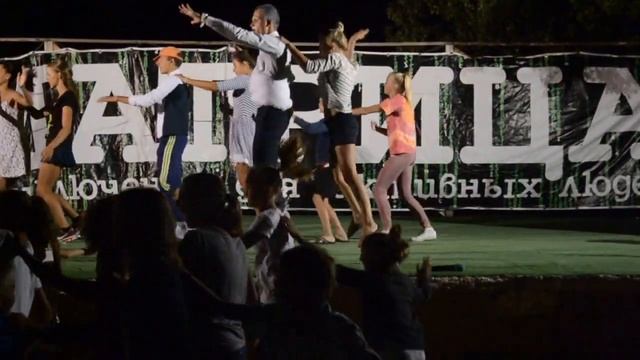 Танцы "Якубовича" со своими воспитанниками...) смотреть онлайн