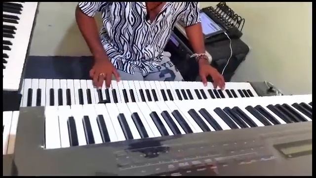 BAHUTH PYAR KARTE HAI......HINDI SONG смотреть онлайн