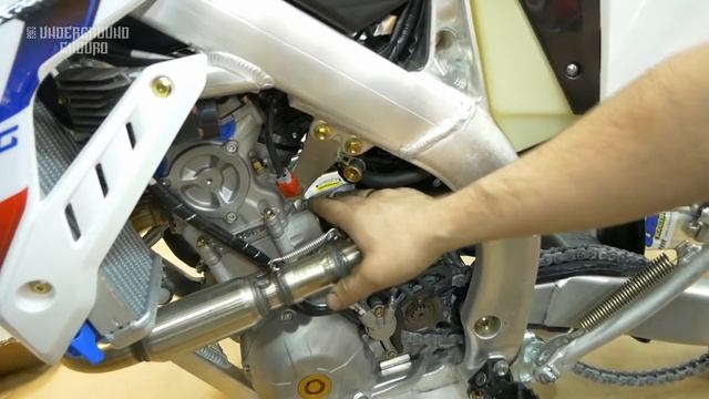 ТМ 300 4Т Enduro. Собрали мотик Василия Ситникова, посмотрели что в нём как. Мастерская RedRocket. смотреть онлайн
