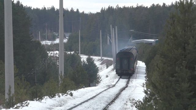 "Косоглазый и приветливый" ТЭП70-0481 с пригородным поездом Егоршино — Екатеринбург-Пасс. смотреть онлайн