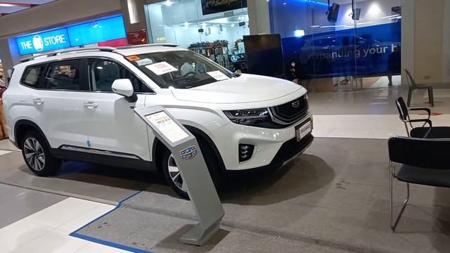 The Eye-catching, Specs-filled Geely Okavango смотреть онлайн