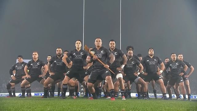 INTENSE MAORI ALL BLACKS HAKA AGAINST THE BRITISH AND IRISH LIONS смотреть онлайн