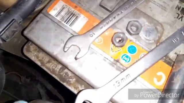 Lacetti Лачетти замена главного цилиндра сцепления 96494422 + как убрать воздух из системы одному. смотреть онлайн