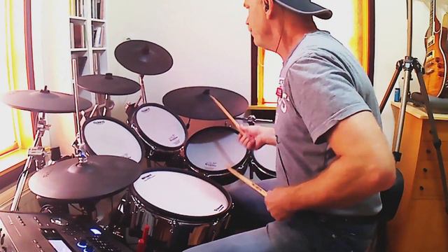 Robbie Williams - Let Me Entertain You: drum cover смотреть онлайн