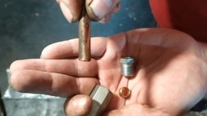 Ремонт газовой магистрали на автомобиле муфтой.