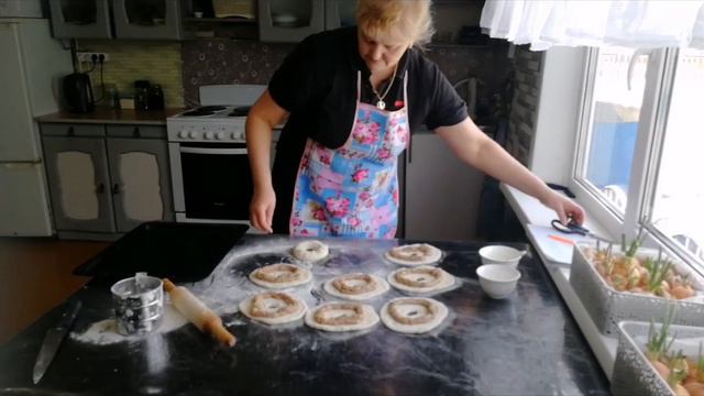 Делаю мясный калачики. Музыка: YouthМузыкант: @iksonmusic