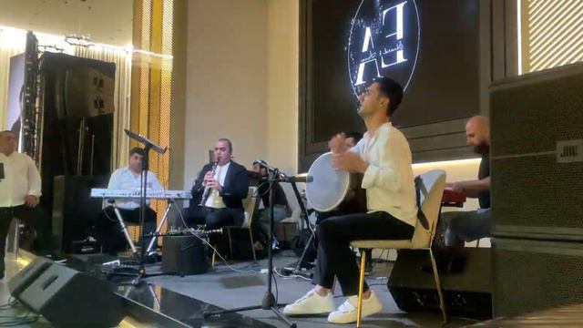 Villa band Eghishe Gasparyan klarnet Lyov dhol Gag keyboard Karo Vahe drums смотреть онлайн