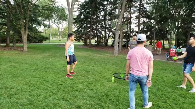 Spikeball - beginners смотреть онлайн