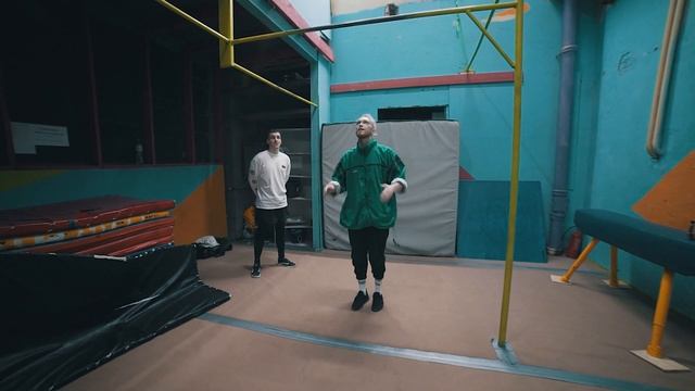 10 СПОСОБОВ ЗАЛЕЗТЬ НА ТУРНИК