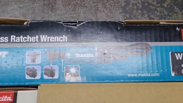 Угловой гайковерт Makita CXT 12 В WR100DZ смотреть онлайн