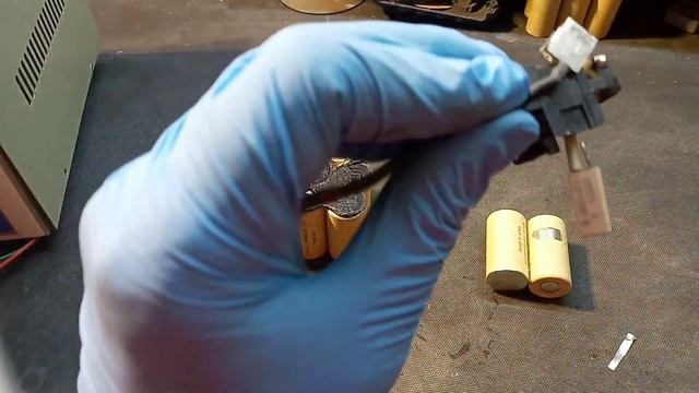 how to replace 12v Ni-CD makita battery cells. смотреть онлайн