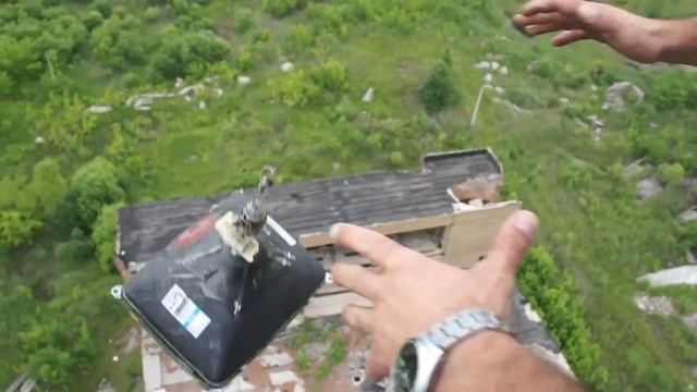 50метровый полет монитора Сони 30/06 смотреть онлайн