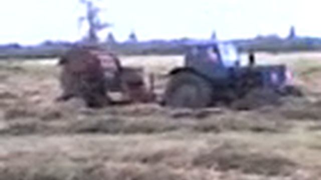 Заготовка рулонного сена