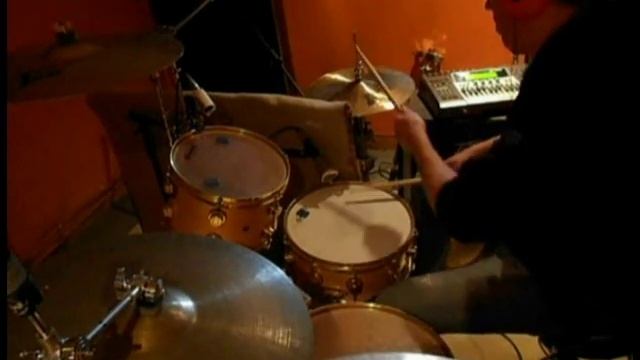 Sounchecking the Drums смотреть онлайн