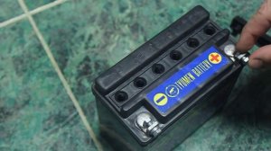 Сухозаряженный аккумулятор. Ввод в эксплуатацию.