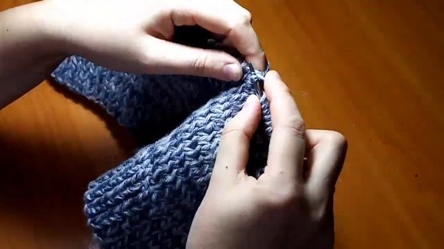 Супер Красивая Шапка из толстой пряжи спицами ?Beautiful hat made of thick yarn on knitting needles смотреть онлайн