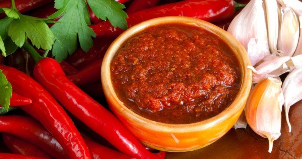 Аджика на зиму.Самый вкусный и простой рецепт.Как приготовить аджику смотреть онлайн