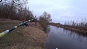 Открыл СЕЗОН по ЖИДКОЙ ВОДЕ 2022! Рыбалка на ДОНКУ 2022! АСТРАХАНЬ ОТДЫХАЕТ!.