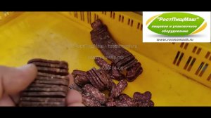 Машина нарезки колбас от РостПищМаш. Нарезка сырокопченой колбасы и суджука.