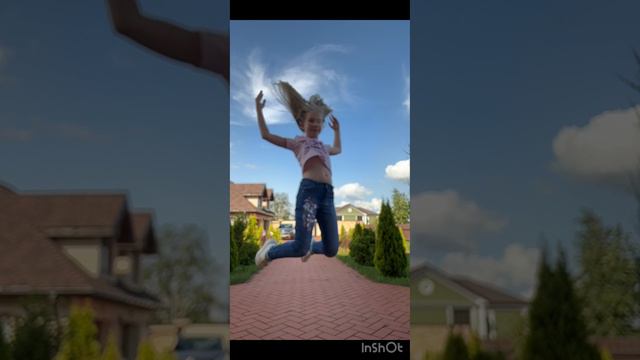 Зависла в воздухе