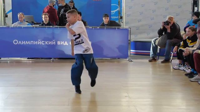 top16 7-10 bboy Лев vs Glock - брейкданс чемпионат г.Долгопрудный 2021 смотреть онлайн